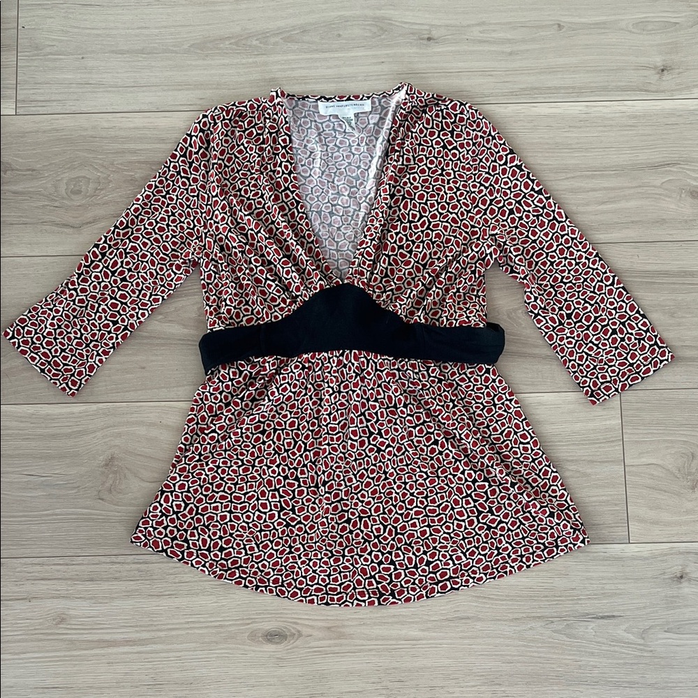 Diane Von Furstenberg Red and Black Geometric Top